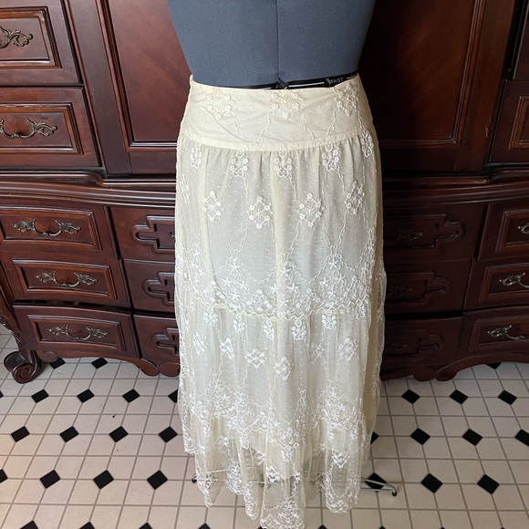 Boston Proper Dresses & Skirts - Boho skirt, ivory lace, lined